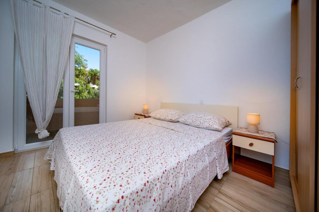 Apartmani Milena Barbat na Rabu المظهر الخارجي الصورة