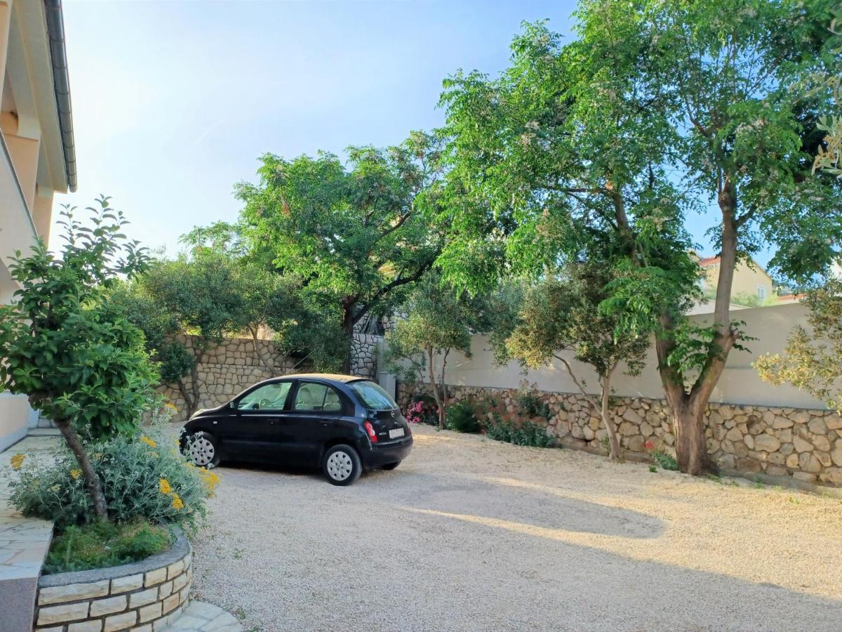 Apartmani Milena Barbat na Rabu المظهر الخارجي الصورة