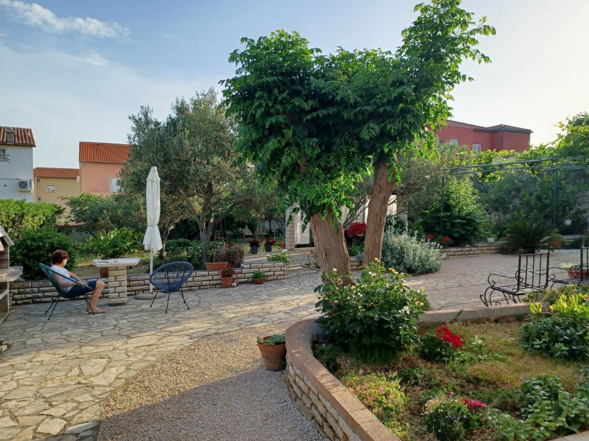 Apartmani Milena Barbat na Rabu المظهر الخارجي الصورة